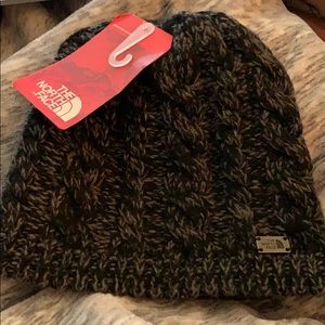 NWT North Face Fuzzy Cable Beanie